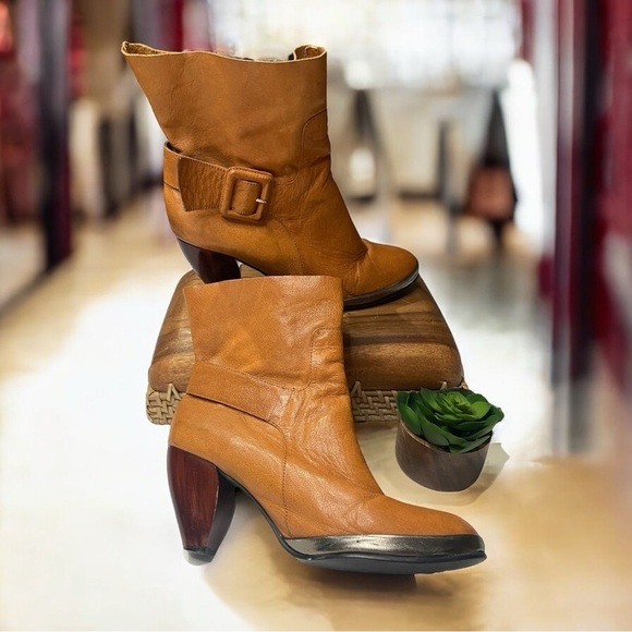 Farylrobin ‎ Anthropologie Cognac Leather Bootie with Buckle - Picture 1 of 11